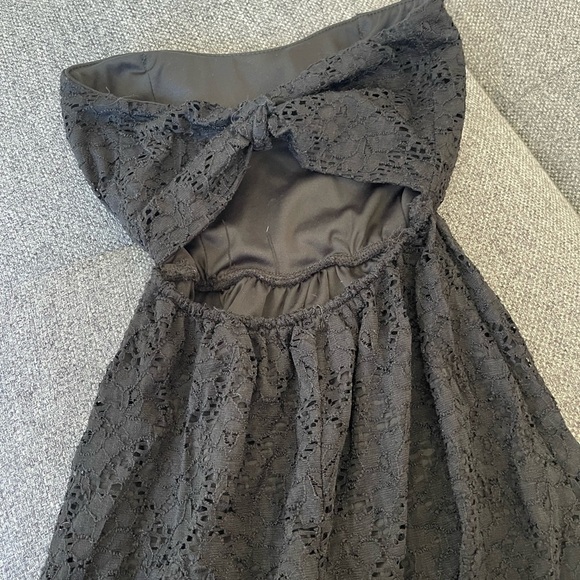 Little Black Lace Strapless Dress - Picture 5 of 8